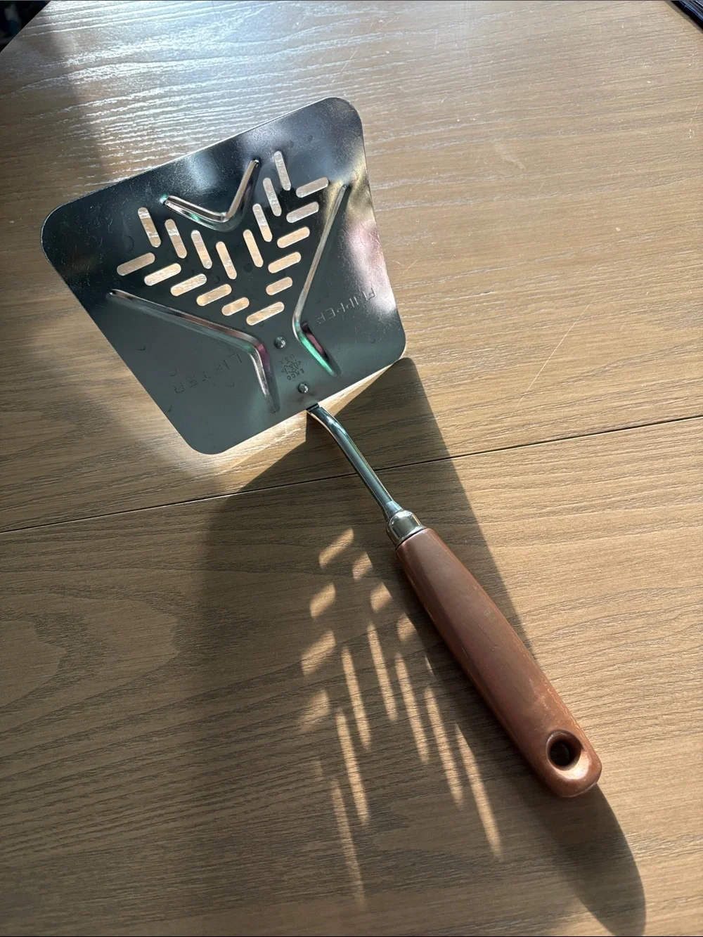 vintage MCM EKCO giant flipper lifter kitchen spatula